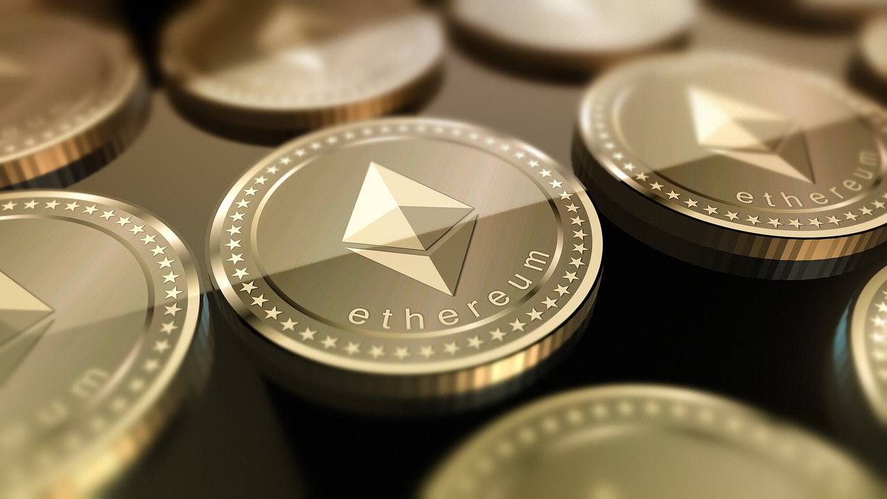Cá voi Ethereum bán ETH trị giá 4,2 tỷ đô la: Nó sẽ duy trì trên 1.300 đô la?