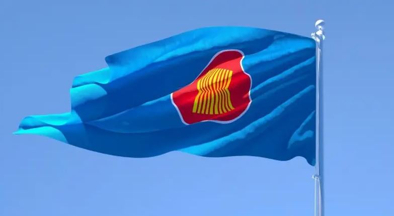 ASEAN cân nhắc giảm giá đô la Mỹ, Euro, Yên, Bảng Anh để thanh toán